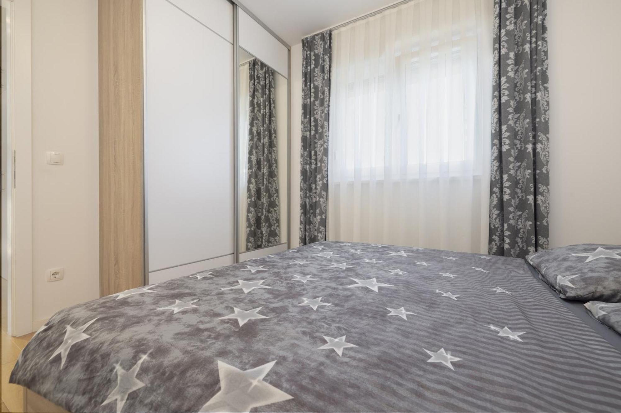 Apartment Lille Makarska